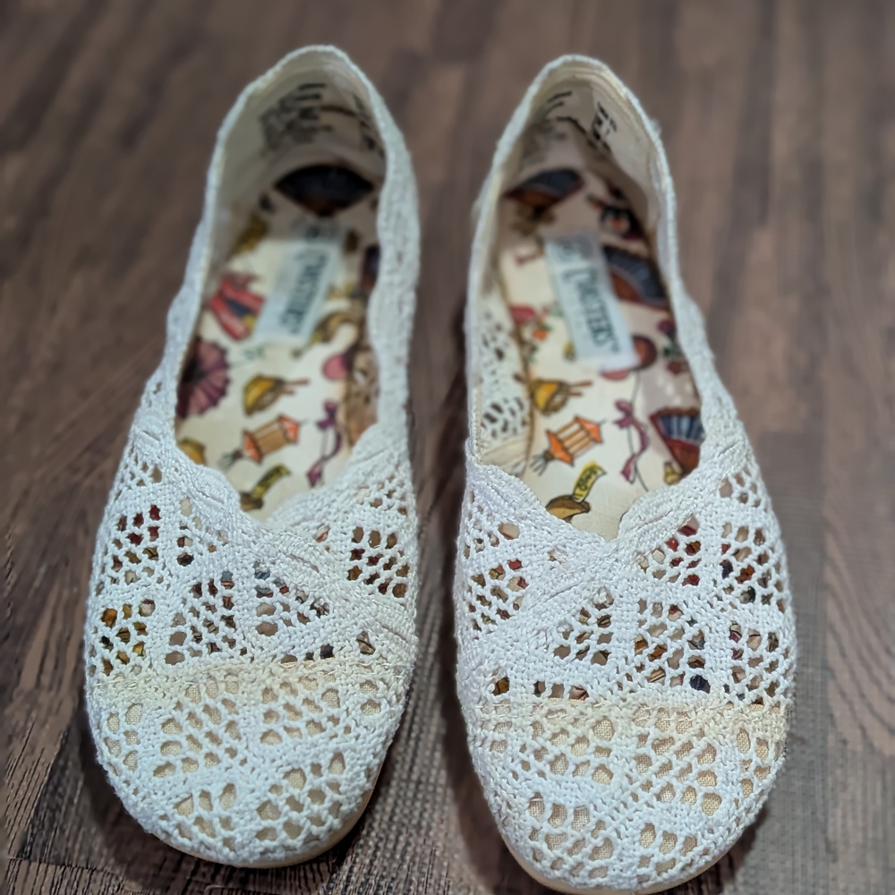 Elegant Cream Crochet Coasters Brand Lace Women's Flats 8.5